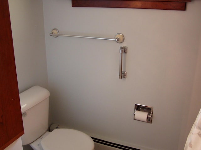 bathroom featuring toilet