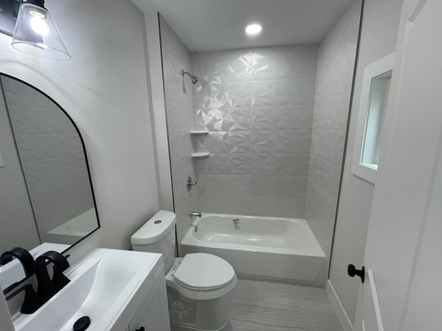 171 Davis St, Wyandotte, MI 48192 - full bath featuring toilet, bathtub / shower combination, vanity, and recessed lighting