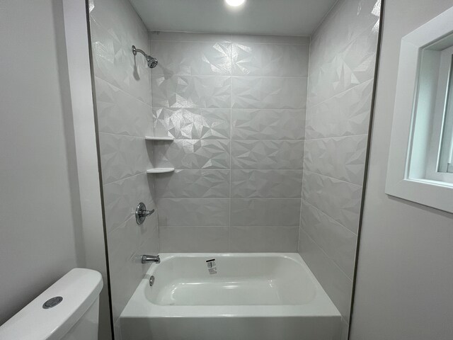 171 Davis St, Wyandotte, MI 48192 - full bath featuring toilet and  shower combination