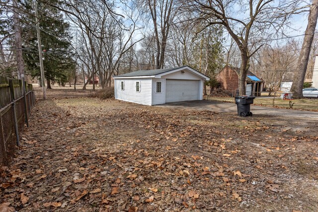 17193 Pierson St, Detroit, MI 48219 - detached garage with fence
