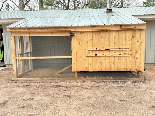 view of outdoor structure