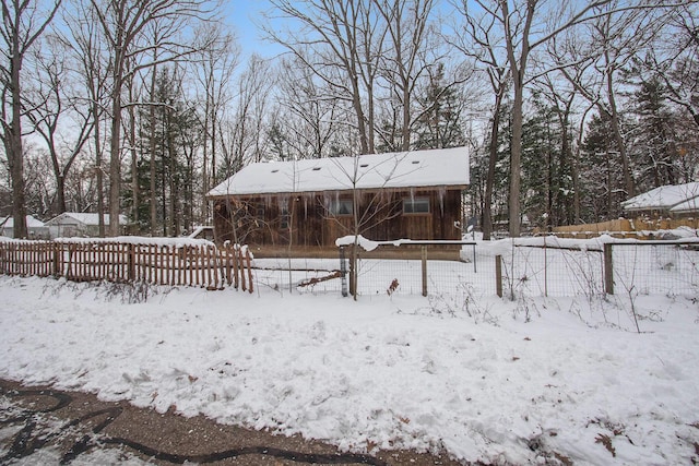 921 Fourth St, Pullman, MI 49450 - view of yard with fence