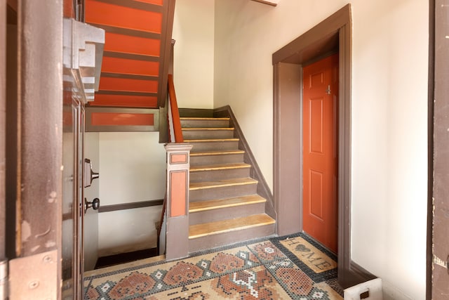 109 Leicester Ct, Detroit, MI 48202 - view of stairs
