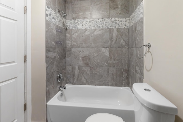 109 Leicester Ct, Detroit, MI 48202 - full bathroom featuring toilet and bathing tub / shower combination