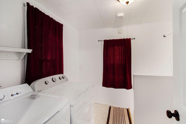 187 S Saginaw St, Montrose, MI 48457 - washroom featuring washing machine and clothes dryer