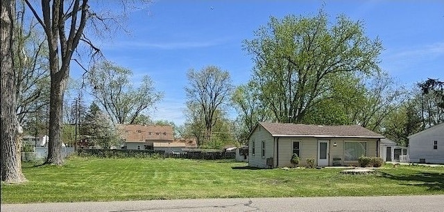 23362 Springbrook Dr, Farmington Hills, MI 48336 - photo 1