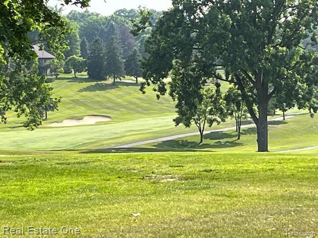 1797 Golf Ridge Dr, Bloomfield Hills, MI 48302 - view of home's community with view of golf course and a lawn