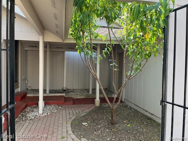 1797 Golf Ridge Dr, Bloomfield Hills, MI 48302 - view of patio