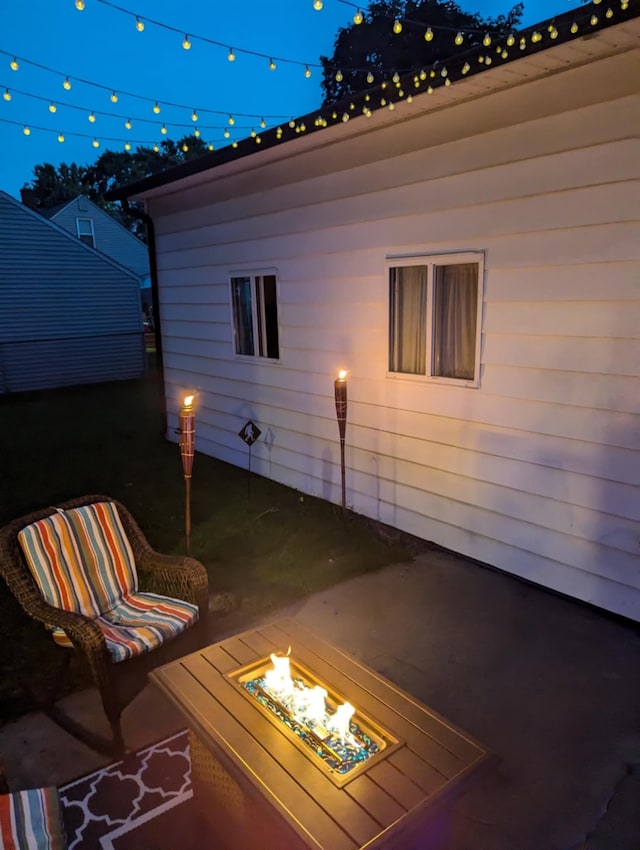 2326 Southampton Ave, Grand Blanc, MI 48507 - exterior space with a fire pit