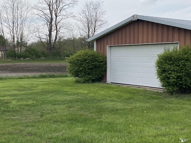 12036 S Custer, Dundee, MI 48133 - view of garage
