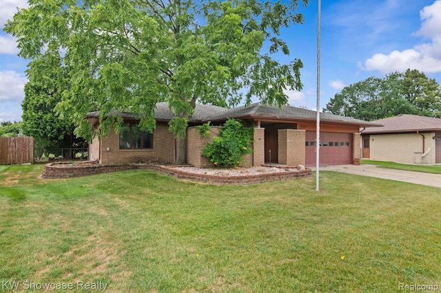 43351 Aspen Dr, Sterling Heights, MI 48313 - photo 1