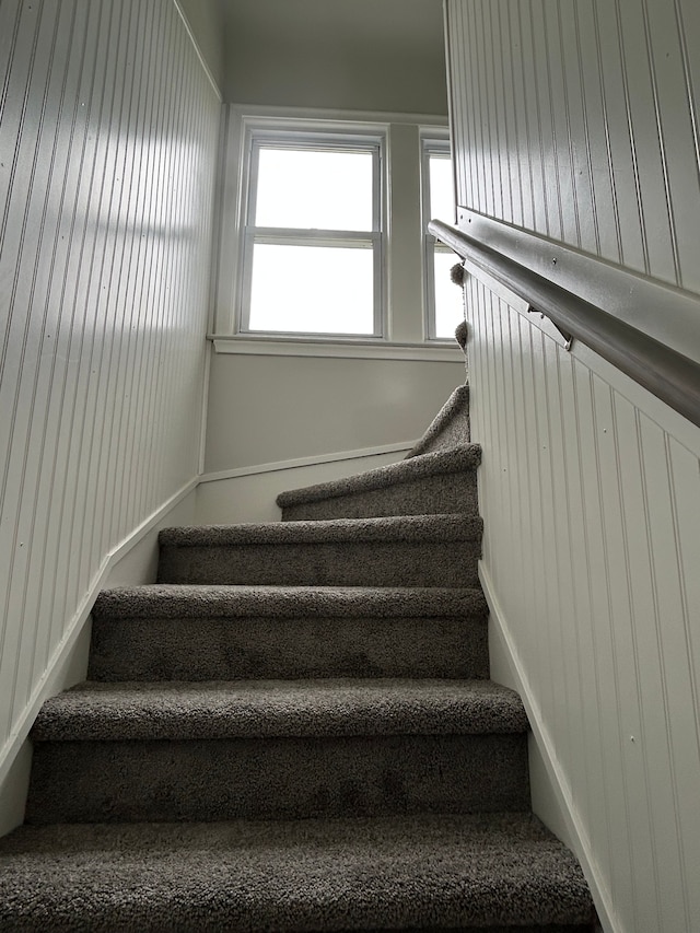 2528 Corbin St, Melvindale, MI 48122 - view of stairway