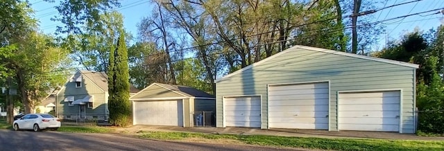 view of detached garage