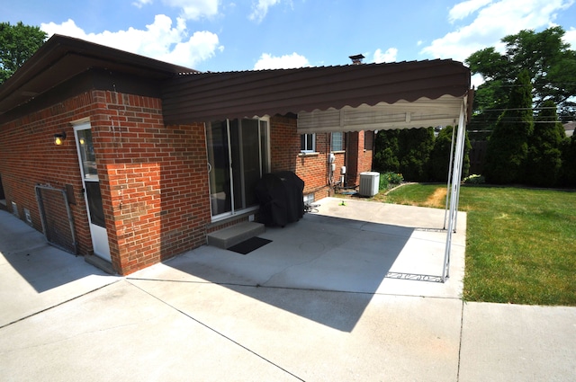 1506 E Windemere Ave, Royal Oak, MI 48073 - view of patio / terrace with central air condition unit, a carport, entry steps, and a grill
