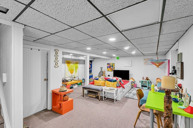 2917 Whittier Ct, Ann Arbor, MI 48104 - carpeted living room featuring recessed lighting and a drop ceiling