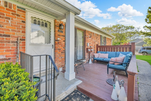 2917 Whittier Ct, Ann Arbor, MI 48104 - deck with an outdoor hangout area