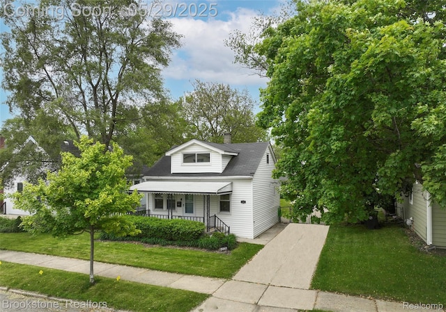 3261 Griffith Ave, Berkley, MI 48072 - bungalow-style home with a front lawn and a porch