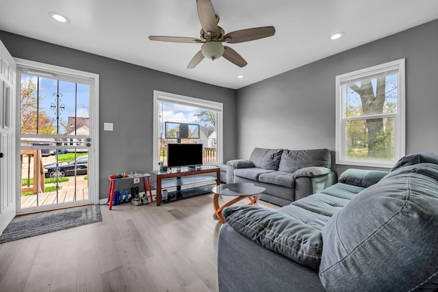 19631 Dwyer St, Detroit, MI 48234 - living area featuring recessed lighting, ceiling fan, and wood finished floors