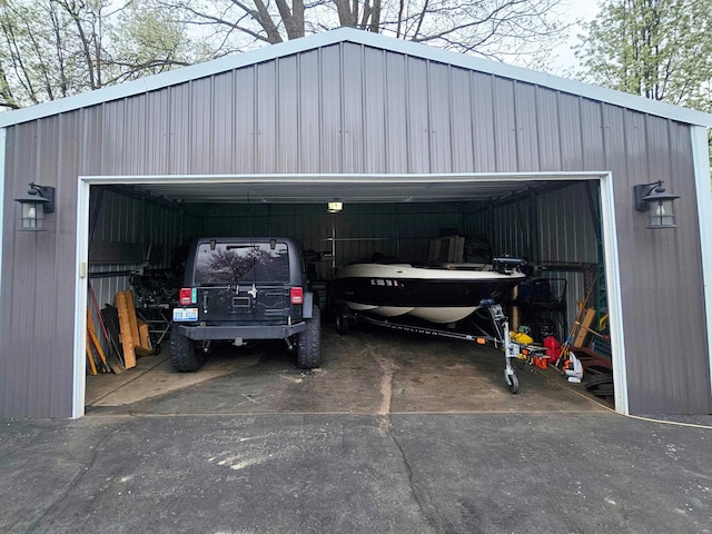 view of detached garage