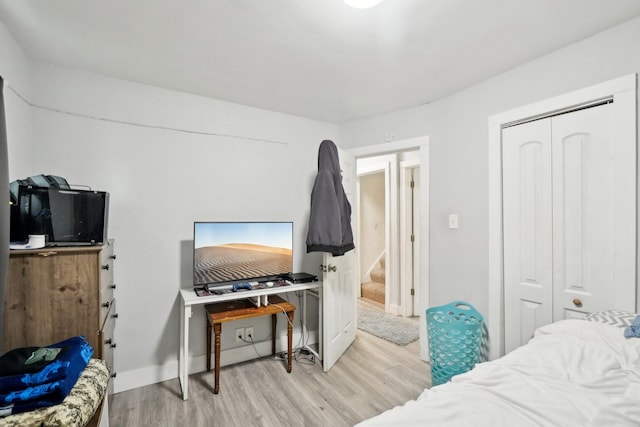 14141 Edmore Dr, Detroit, MI 48205 - bedroom featuring light wood-style flooring and a closet