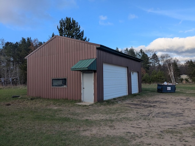 view of detached garage