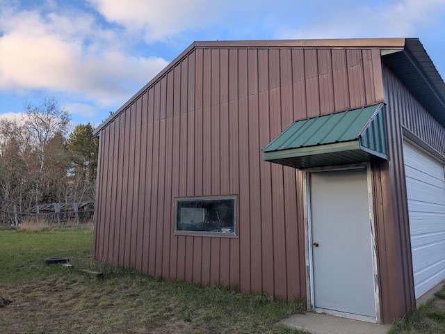 view of outbuilding