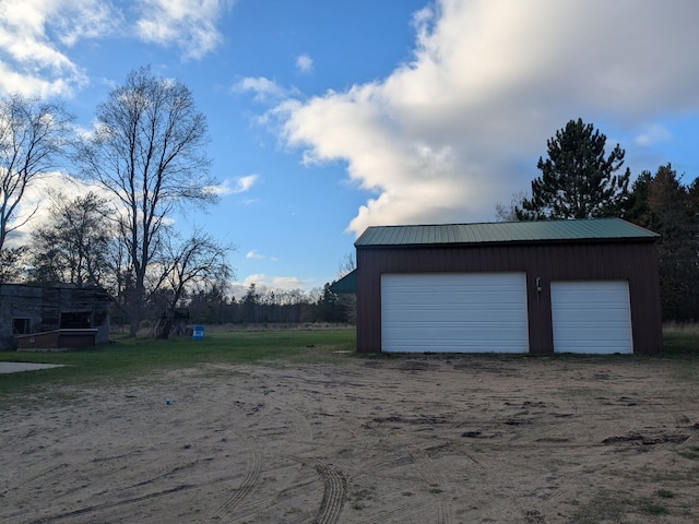 view of detached garage