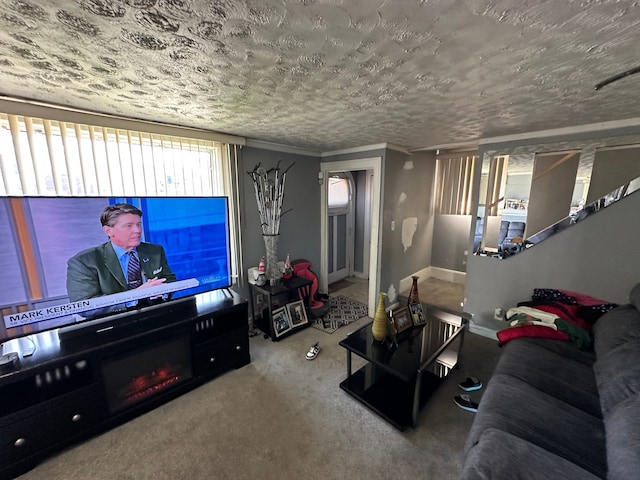 carpeted living room featuring baseboards
