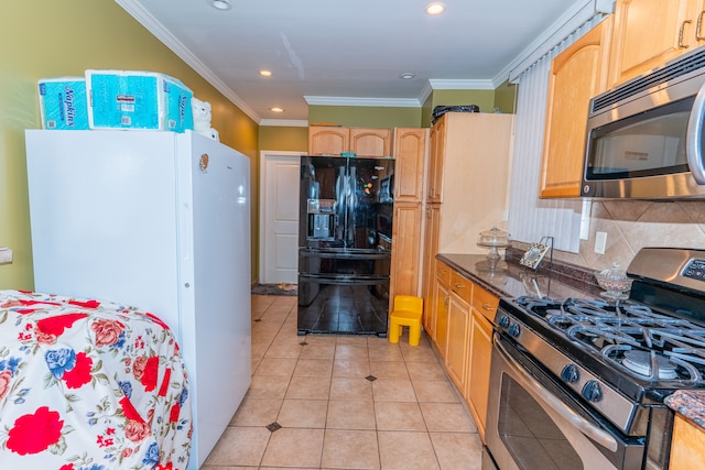7622 Steadman St, Dearborn, MI 48126 - kitchen with stainless steel appliances, recessed lighting, crown molding, backsplash, and light brown cabinetry