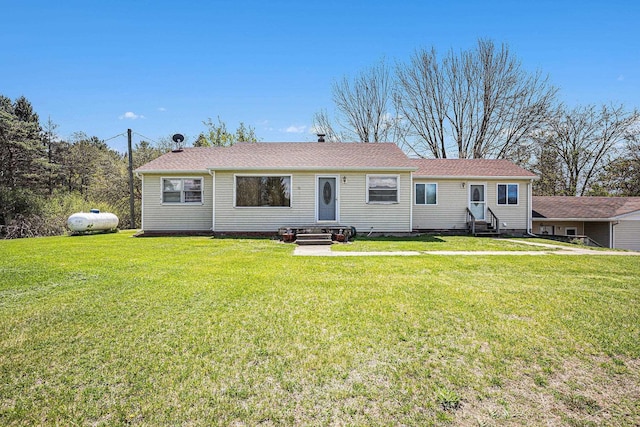 11965 Speaker Rd, Yale, MI 48097 - ranch-style home featuring entry steps and a front yard