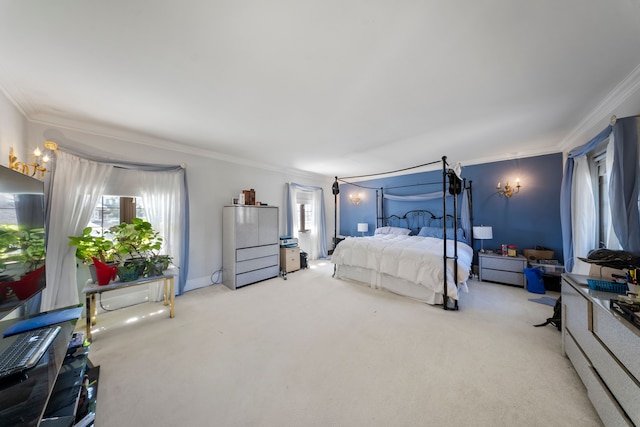 725 W Boston Blvd, Detroit, MI 48202 - carpeted bedroom with crown molding