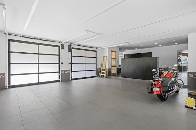 10463 W H Ave, Kalamazoo, MI 49009 - view of garage