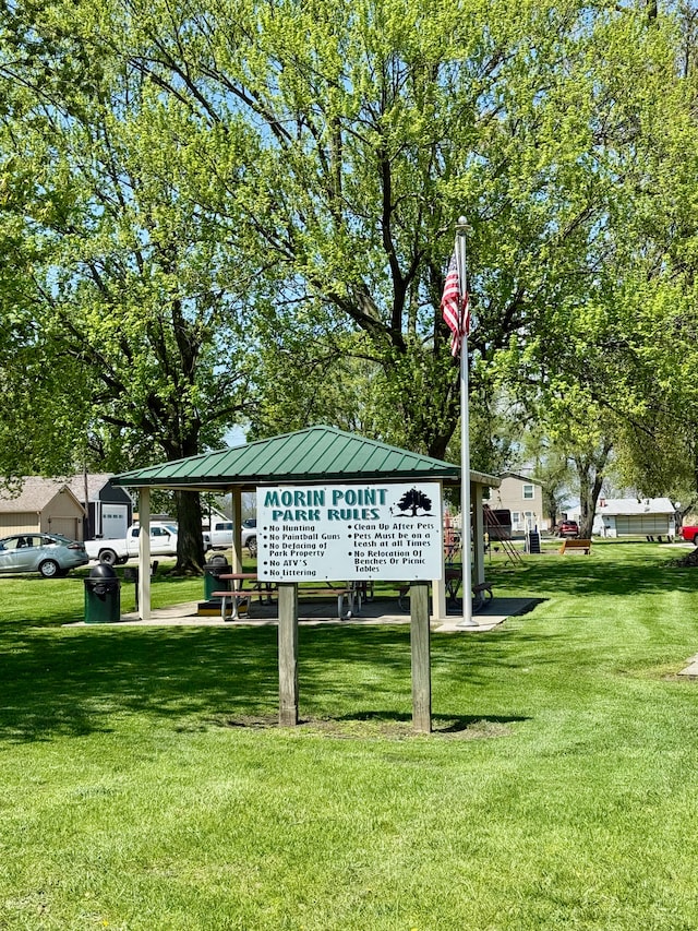 2964 Morin Point St, Erie, MI 48133 - surrounding community with a lawn and a gazebo