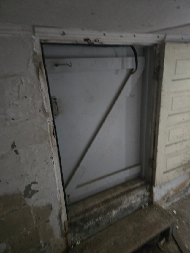 1315 Mitchell St, Jackson, MI 49203 - interior space