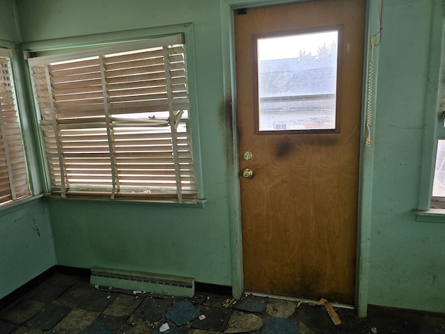 1315 Mitchell St, Jackson, MI 49203 - doorway featuring baseboards