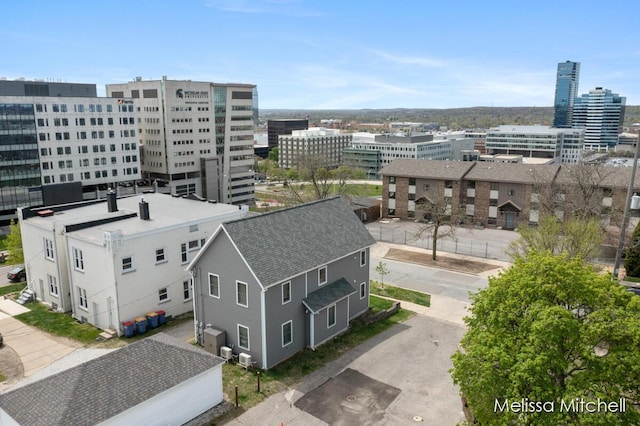 506 Fairview Ave NE, Grand Rapids, MI 49503 - bird's eye view with a city view