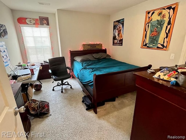bedroom with carpet flooring