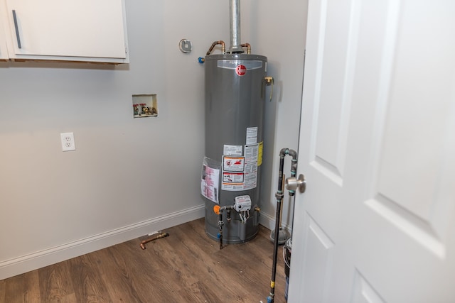 9114 Island Dr, Clay, MI 48001 - utilities featuring gas water heater