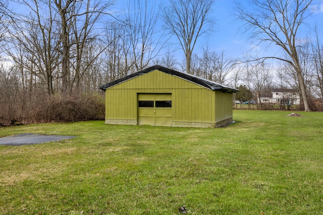 view of outdoor structure with an outdoor structure