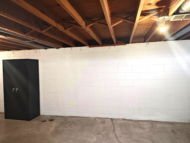 3385 Muerknoll Dr, Troy, MI 48084 - view of unfinished below grade area