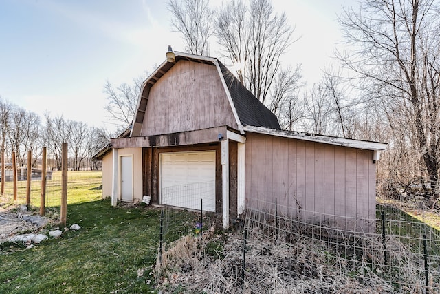 4780 Dutcher Rd, Howell, MI 48843 - detached garage with fence and driveway
