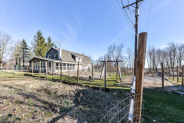 4780 Dutcher Rd, Howell, MI 48843 - view of yard featuring fence