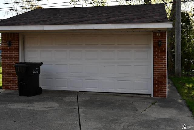 view of detached garage