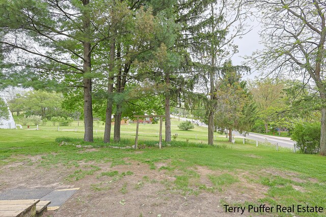 12 N N St, White Cloud, MI 49349