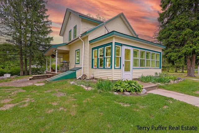 12 N N St, White Cloud, MI 49349