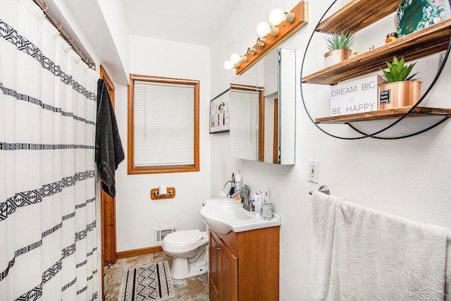 4895 Sycamore Rd, Newport, MI 48166 - bathroom with toilet, vanity, baseboards, and curtained shower
