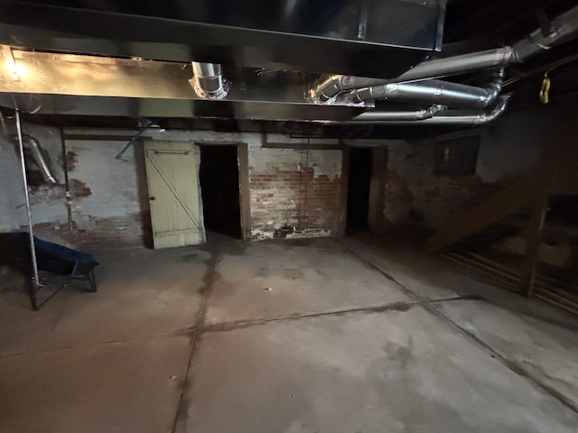 view of unfinished basement