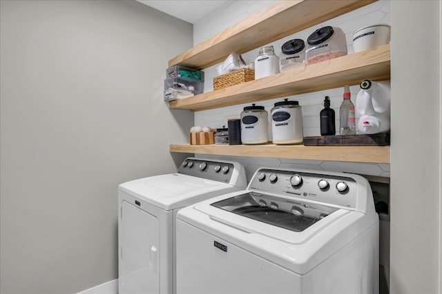 863 Calpernia, Wixom, MI 48393 - laundry area with washing machine and clothes dryer