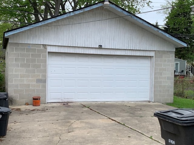 view of detached garage
