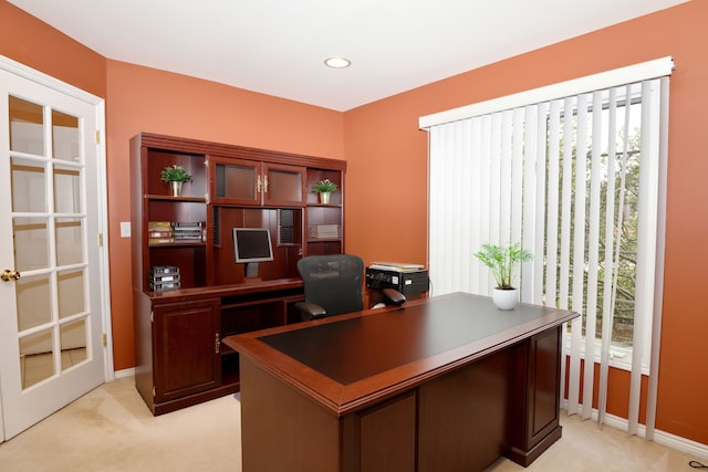 home office featuring baseboards, a healthy amount of sunlight, recessed lighting, and light colored carpet